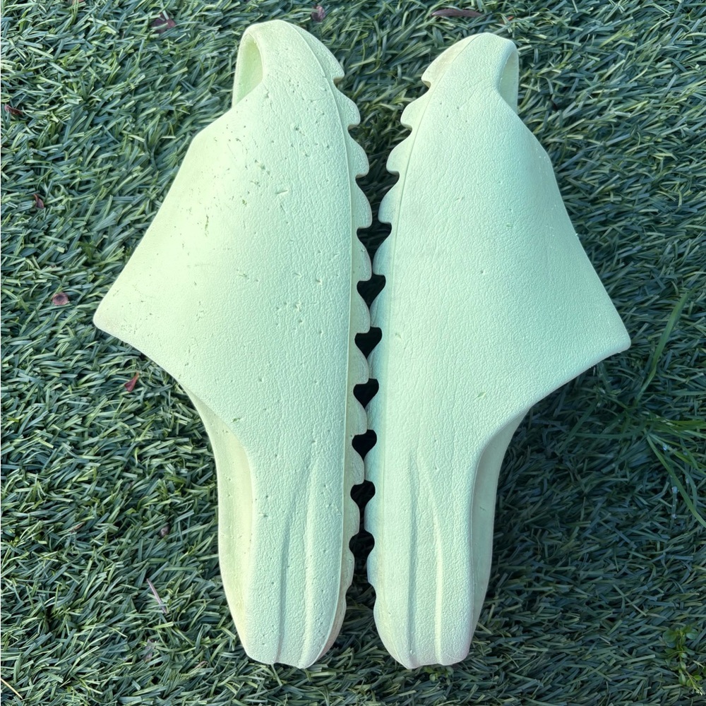 Yeezy “Green Glow” slides Men’s 10 (used, No Box) - Picture 3 of 6